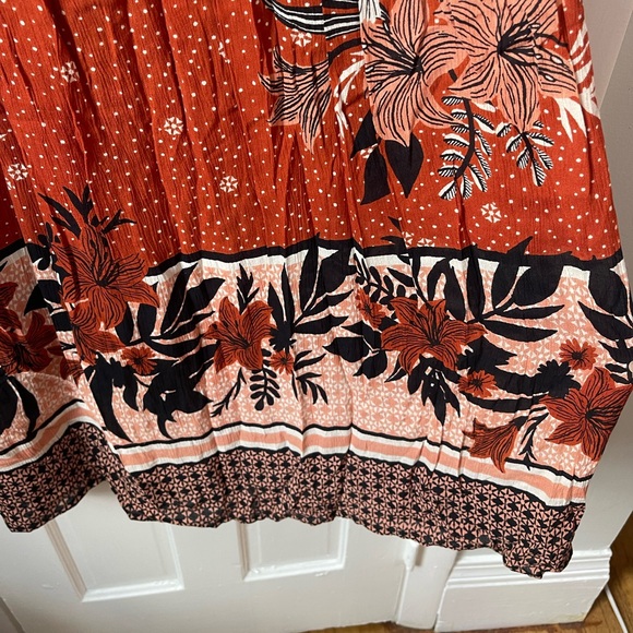 Bohme Jade Smocked Bohemian Midi Dress Rust Black Tropical Women’s Size Large - Picture 4 of 7